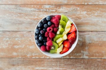 A bowl of fruit.